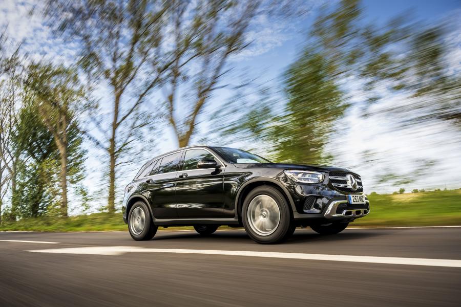  Mercedes-Benz GLC220 d 4Matic (X253) 2019 года  (UK) (фото 19 из 89)